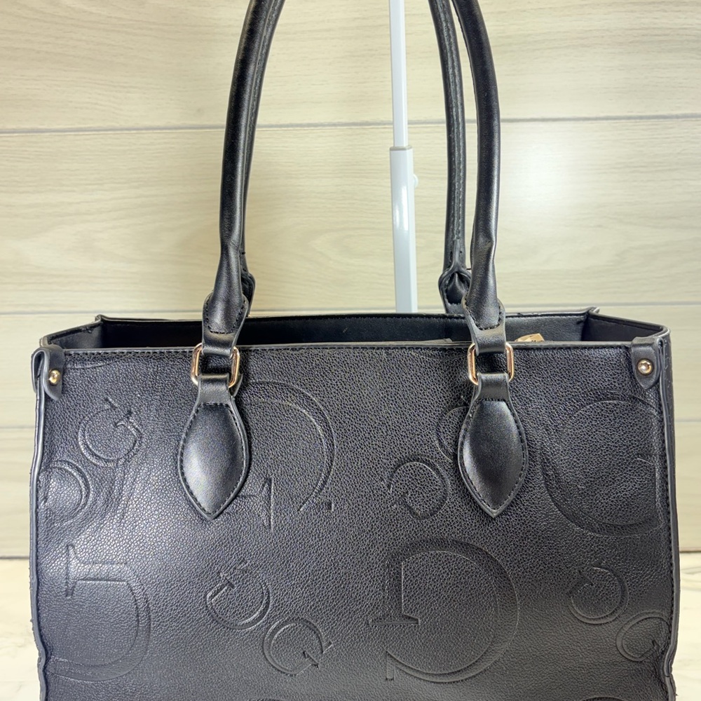 Guess Black logo Tote